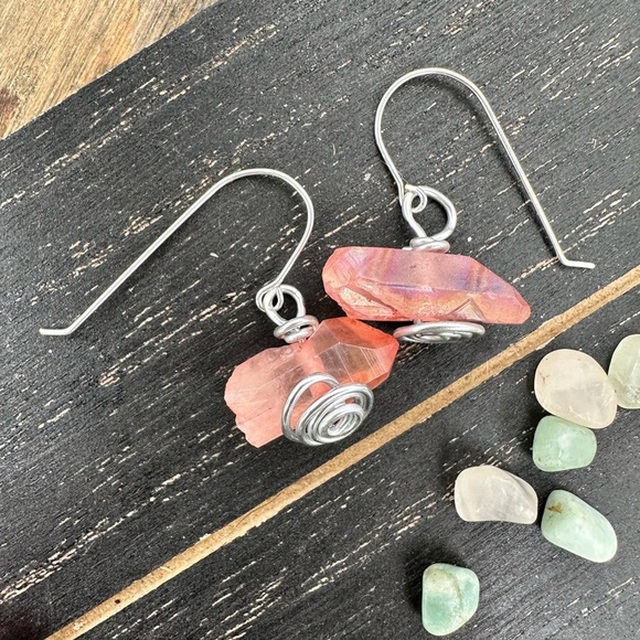 Elegant Silver and Pink Crystal Earrings Cherry quartz - Picture 1 of 1